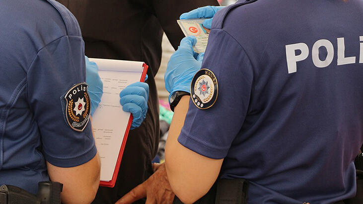 Maske takmayan polislere ceza kesildi