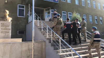 Çocuğa cinsel istismar hükümlüsü, çatıda yakalandı