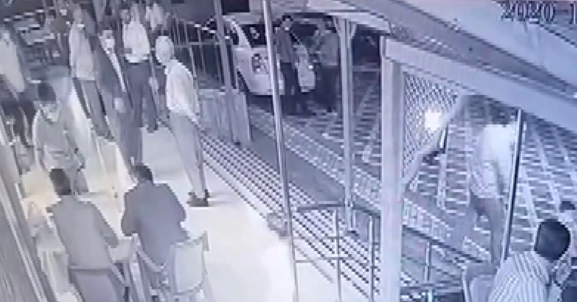 Gelin ve damada hayatının şokunu yaşatmıştı! O dolandırıcı yakalandı