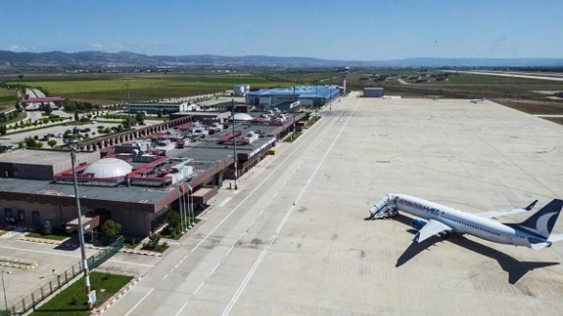 Havalimanlarını kapatarak koronavirüs illeti azalır mı?