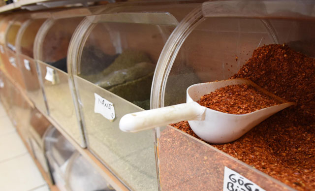 Kapalı poşete giren baharata dikkat