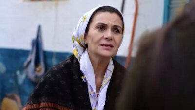 Cesur pozlarıyla genç kızlara taş çıkarttı!