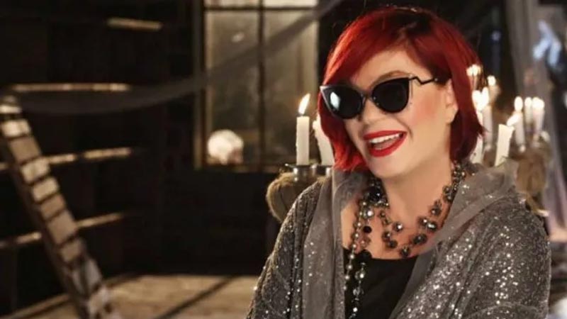 Emel Müftüoğlu’nun kızı Çağrı Müftüoğlu şarkıcı çıktı!