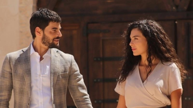 Hercai dizisinde koronavirüs şoku! Dizi çekimleri ne olacak? Hercai dizisinde koronavirüs şoku! Dizi çekimleri ne olacak?