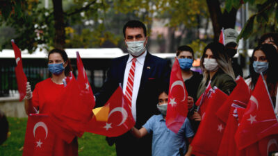 Osmangazi’de ‘kırmızı beyaz’ coşku başladı