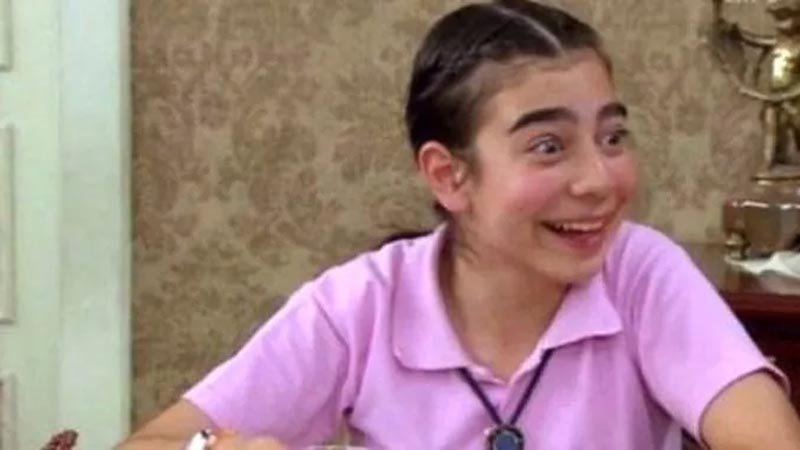 Oben karakteriyle tanınan Birsu Demir’in pozları olay oldu Oben karakteriyle tanınan Birsu Demir’in pozları olay oldu