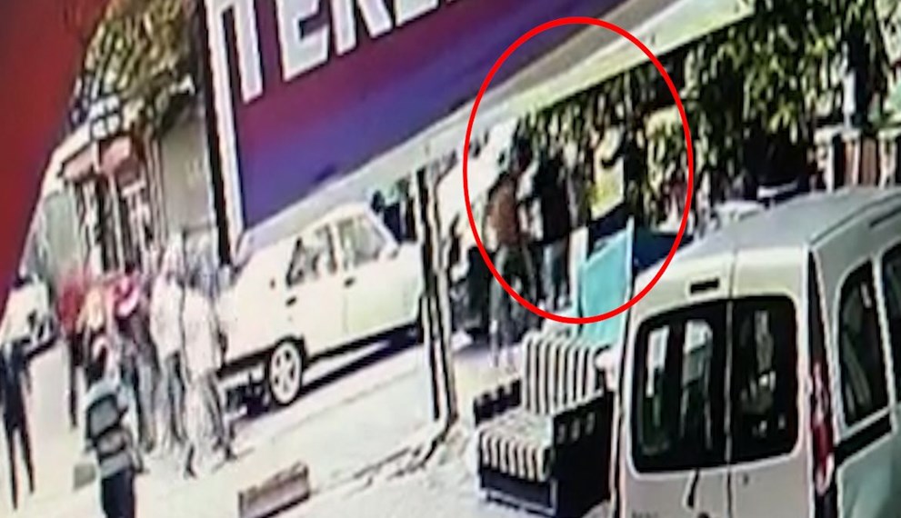 Çocuğa çarpan minibüsçüye meydan dayağı