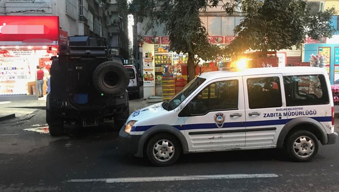 Akıl almaz olay! Koronavirüslü kişi, tartıştığı komşusunun çocuğuna tükürdü