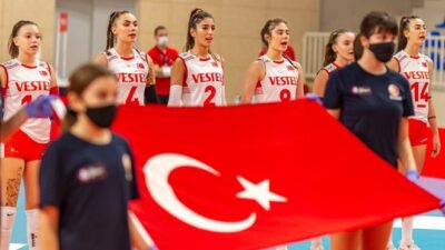17 Yaş Altı Kız Milli Voleybol Takımı, Avrupa Şampiyonası’nda ikinci oldu