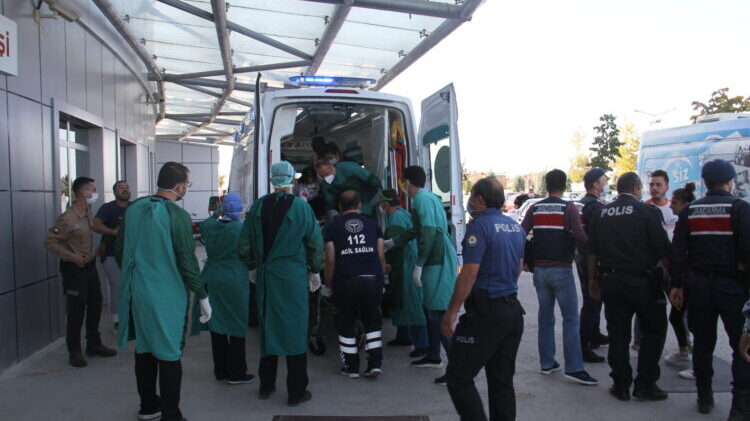 Silahlı kavga! Ölü ve yaralılar var…