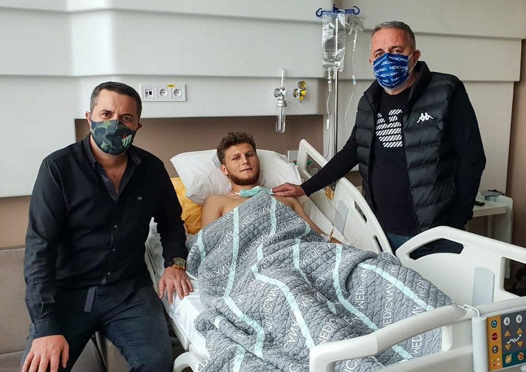 Bursaspor’da şok sakatlık! Acil ameliyata alındı… Bursaspor’da şok sakatlık! Acil ameliyata alındı…