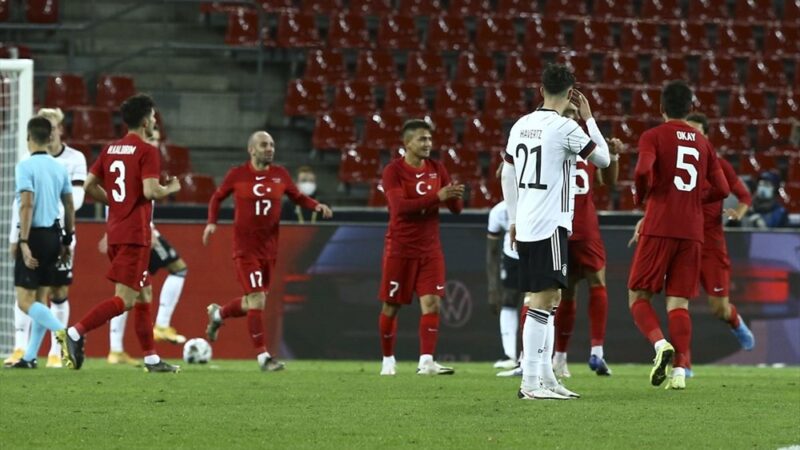 A Milli Futbol Takımı, hazırlık maçında, Almanya ile 3-3 berabere