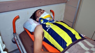 Yol kenarında antrenman yapan milli atlete otomobil çarptı