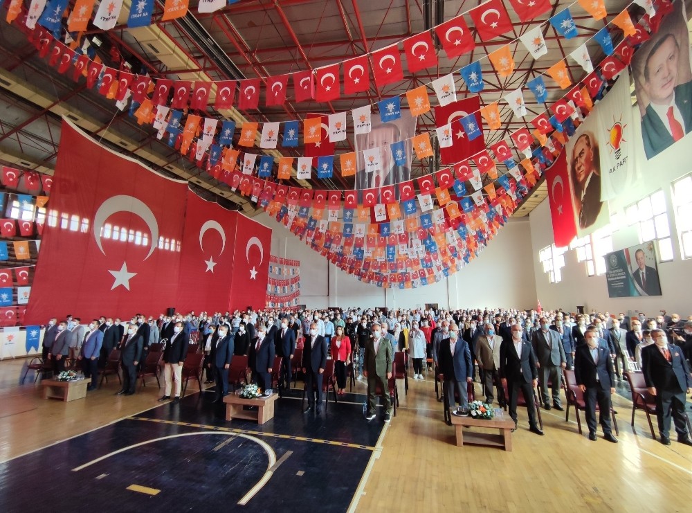 AK Parti’nin Orhangazi İlçe Başkanı Gökhan Ulusu oldu AK Parti’nin Orhangazi İlçe Başkanı Gökhan Ulusu oldu