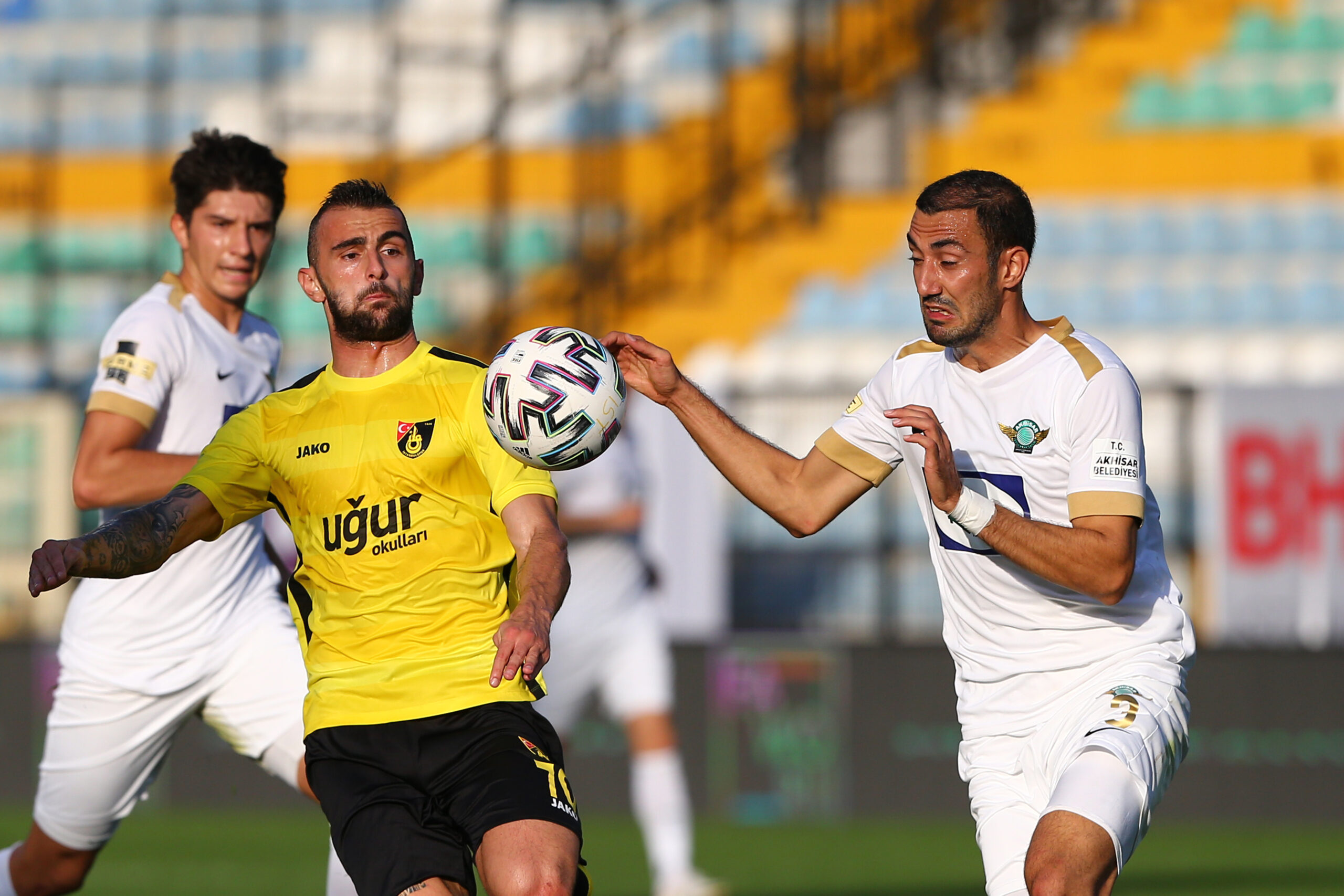 1.Lig’de nefes kesen maç… Akhisarspor şokta! İşte sonuçlar ve günün programı… 1.Lig’de nefes kesen maç… Akhisarspor şokta! İşte sonuçlar ve günün programı…