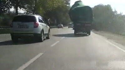 Bursa’da trafiği tehlikeye attı! Cezasız kalmadı