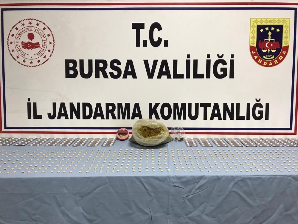 Bursa’da 851 adet uyuşturucu hap ele geçirildi