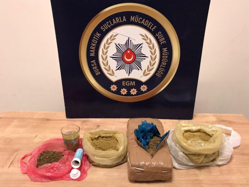 Bursa’da bir kişiden 2 kilo uyuşturucu çıktı