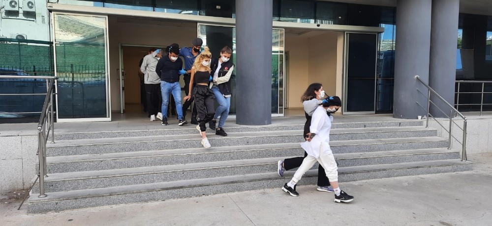 Bursa’da uyuşturucu operasyonu: 3 tutuklama