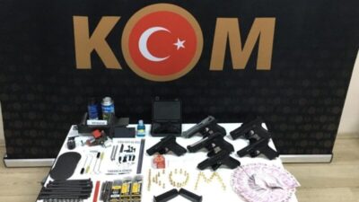 Bursa’da uyuşturucu ve silah operasyonu