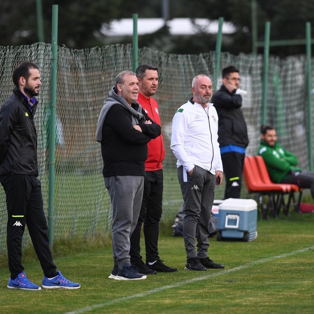 Bursaspor Başkanı Erkan Kamat’tan yakın takip