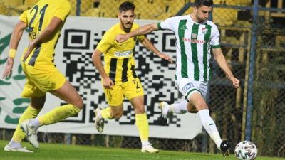 Bursaspor öne geçtiği maçlarda 10 puan kaybetti