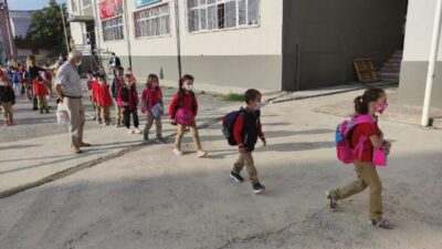 Bursa’da yüz yüze eğitimin ikinci aşaması başladı