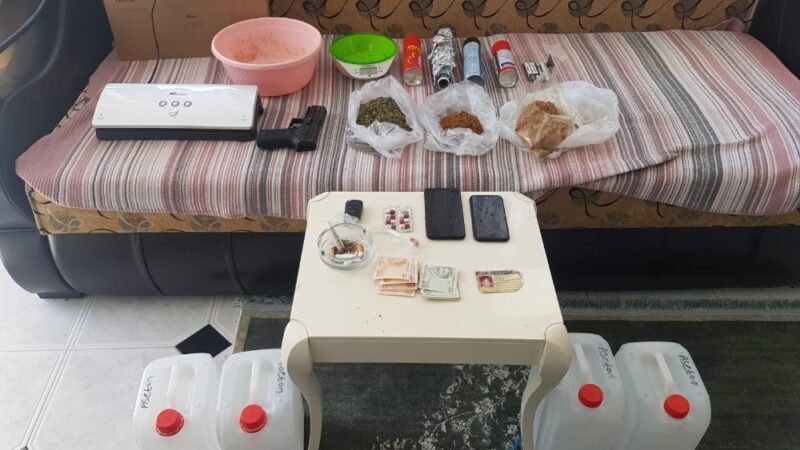 Bursa’da ‘zehir’ tacirlerine darbe Bursa’nın Gemlik ilçesinde fare ve böcek ilacı yapımında kullanılan kimyasal