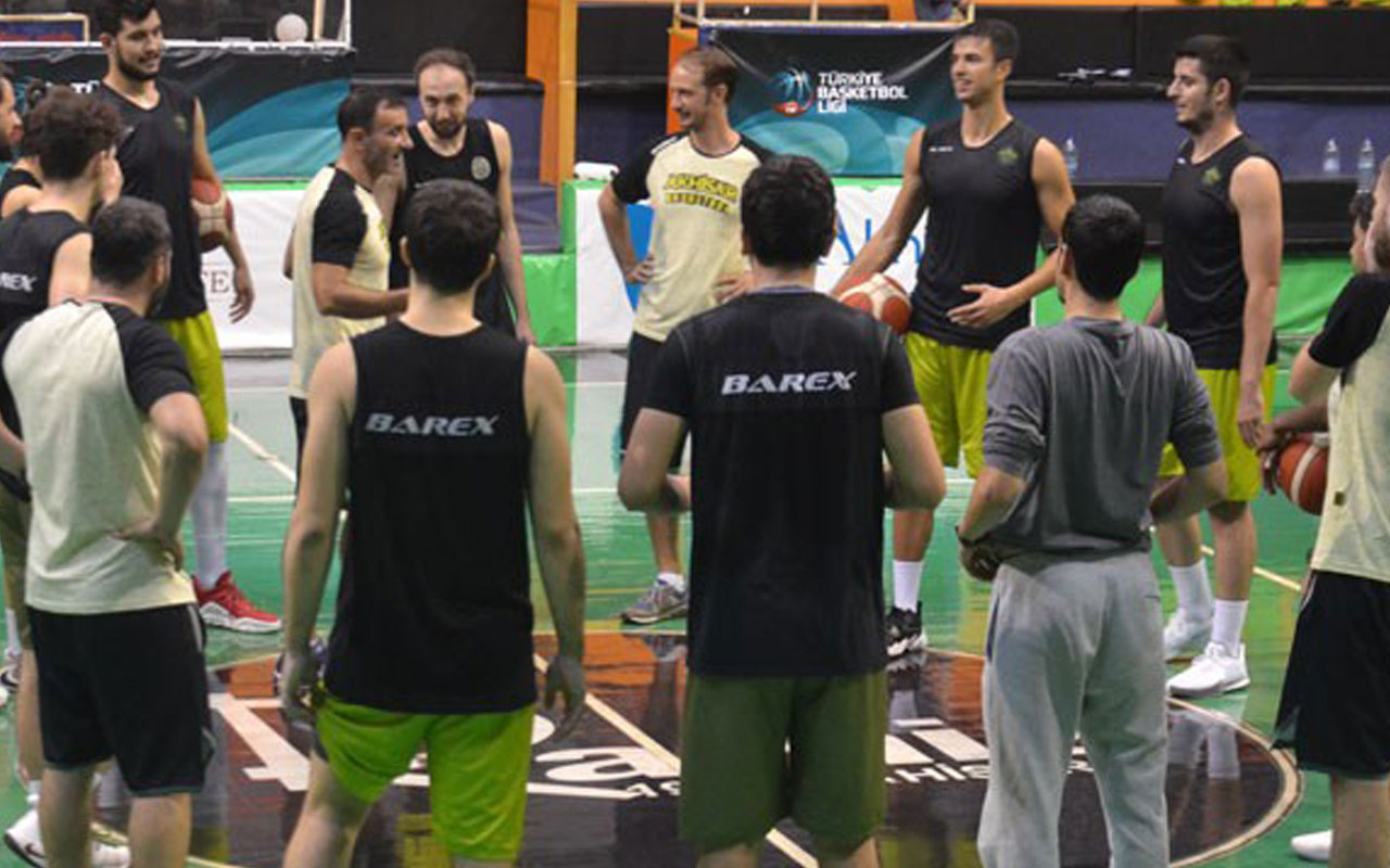 Basketbol takımı şokta! 13 kişinin testi pozitif… Basketbol takımı şokta! 13 kişinin testi pozitif…