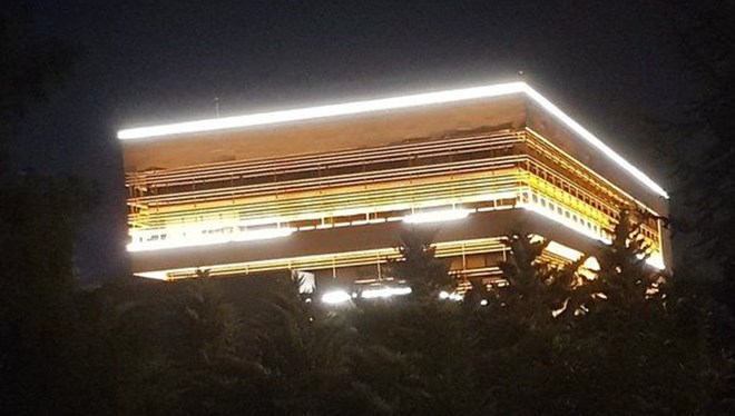 ‘Işıklar yanıyor’ paylaşımına tepki