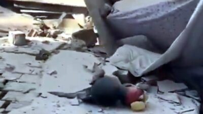 İzmir’deki depremde enkaz altındakileri kurtarmak için yine aynı ses: Kimse var mı?