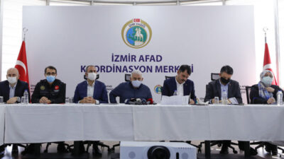 Bakanlar deprem bölgesinde! Önemli açıklamalar…