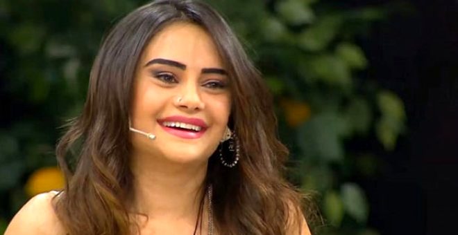 Kalça operasyonu sansürsüz paylaşan fenomen gelin adayına tepki yağdı Kalça operasyonu sansürsüz paylaşan fenomen gelin adayına tepki yağdı