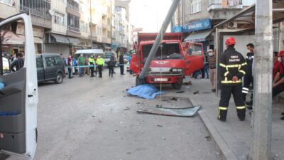 Korkunç kaza! Feci şekilde can verdi