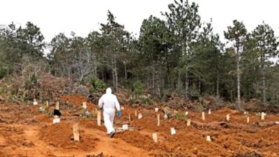 ‘Korona ölümleri gizleniyor mu’ iddiasına mezarlık kayıtlarındaki rakamlar son noktayı koydu