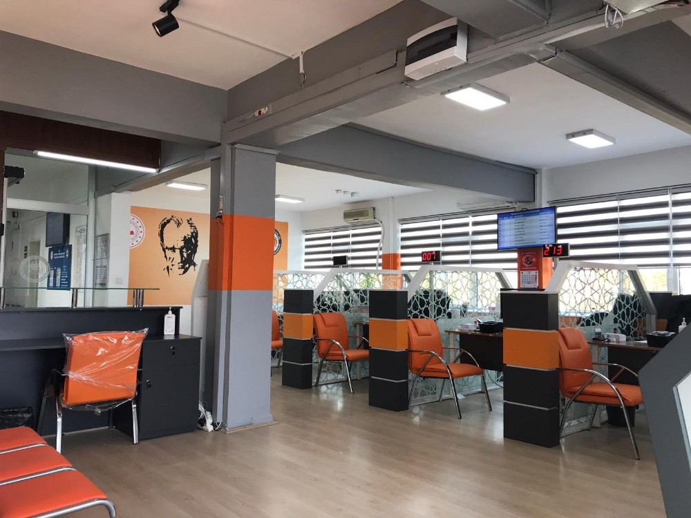 Depremzedelere geçici kimlik kartı