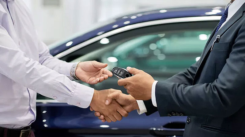 Sıfır araç aldı, başına gelmeyen kalmadı