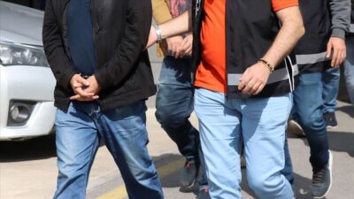 Meslekten ihraç edilen komiserler Yunanistan’a kaçarken yakalandı