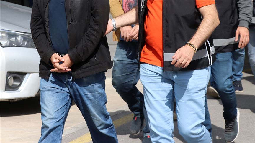 Meslekten ihraç edilen komiserler Yunanistan’a kaçarken yakalandı