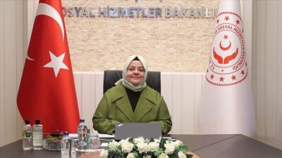 Bakan Selçuk, 81 ilden kız çocuklarıyla görüştü