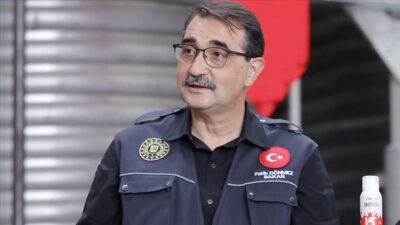 Bakan Dönmez, yerli su altı robotu Kaşif’in görevine başladığını açıkladı