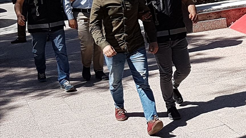 Konya merkezli 8 ilde FETÖ’ye operasyon: 8 gözaltı