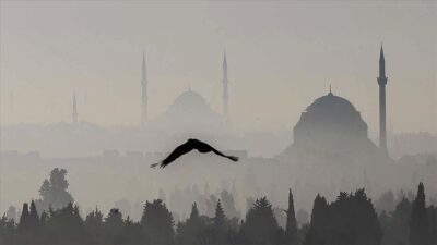 İstanbul yeni güne sisle başladı