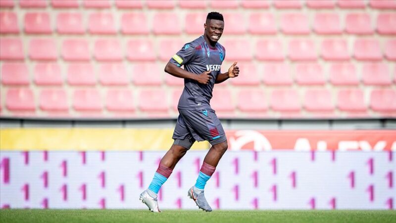 Trabzonsporlu futbolcu Caleb Ansah Ekuban'ın, yeni tip koronavirüs (Kovid-19) test