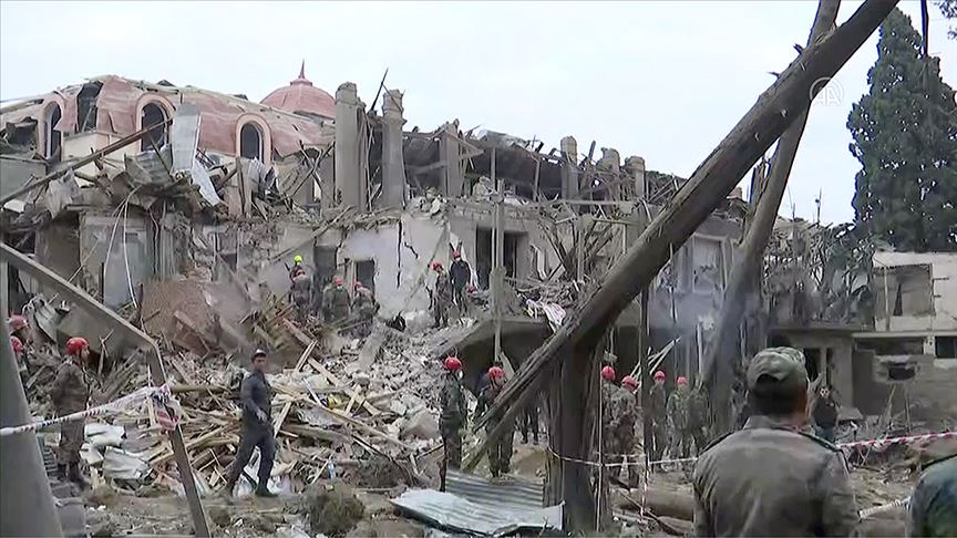 Ermenistan Gence’yi vurdu: 9 ölü, 34 yaralı