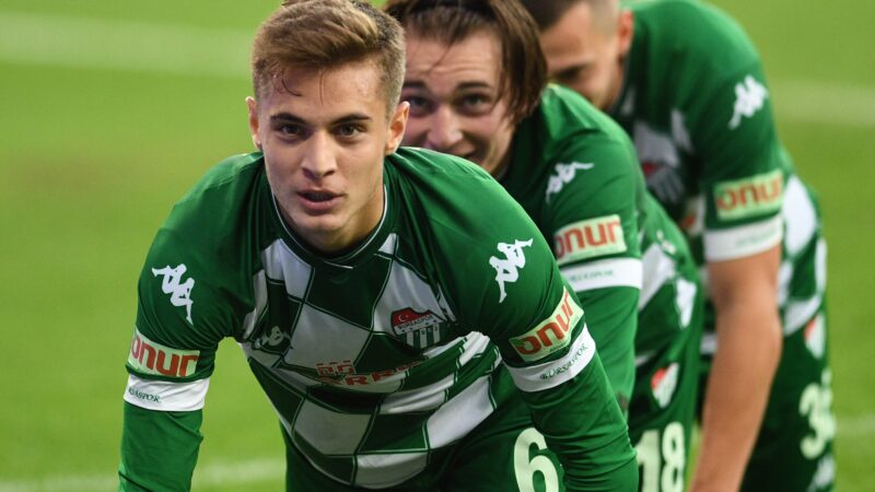 TFF 1. Lig'in 8. haftası ertelenen iki maç dışında tamamlandı.
