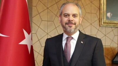 Eski bakanın koronavirüs testi pozitif çıktı