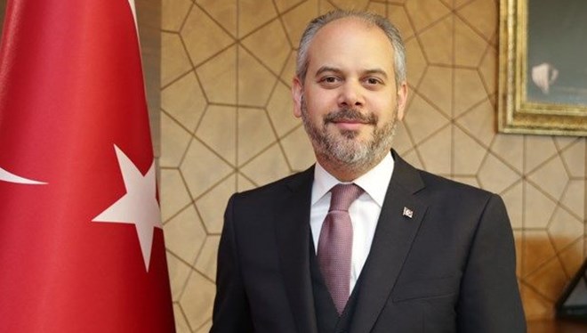 Eski bakanın koronavirüs testi pozitif çıktı