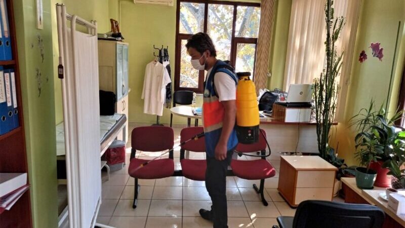 Osmangazi Belediyesi koronavirüs salgınına karşı ilçe genelindeki dezenfeksiyon ve temizlik