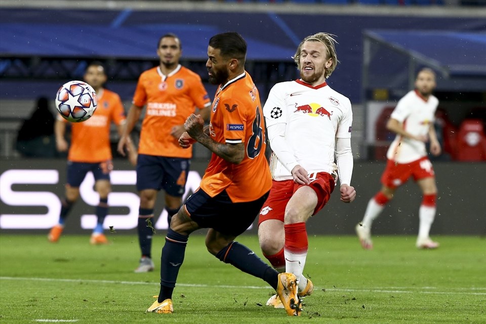 Başakşehir Şampiyonlar Ligi’ne mağlubiyetle başladı Başakşehir Şampiyonlar Ligi’ne mağlubiyetle başladı